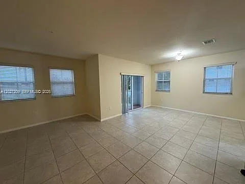 8650 NW 97th Ave #216 — Photo 18