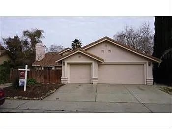 8395 Red Fox Way photo 1