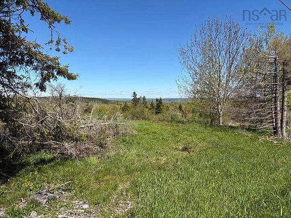 3rd image of LOT Mackay Rd
