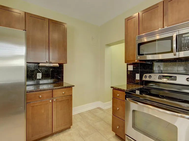 3460 W Clyde Pl — Photo 9