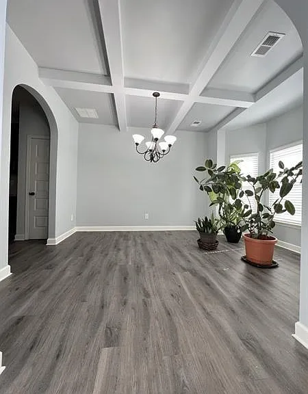 921 Prather Ct — Photo 3