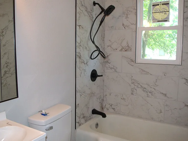 308 Benton St — Photo 15