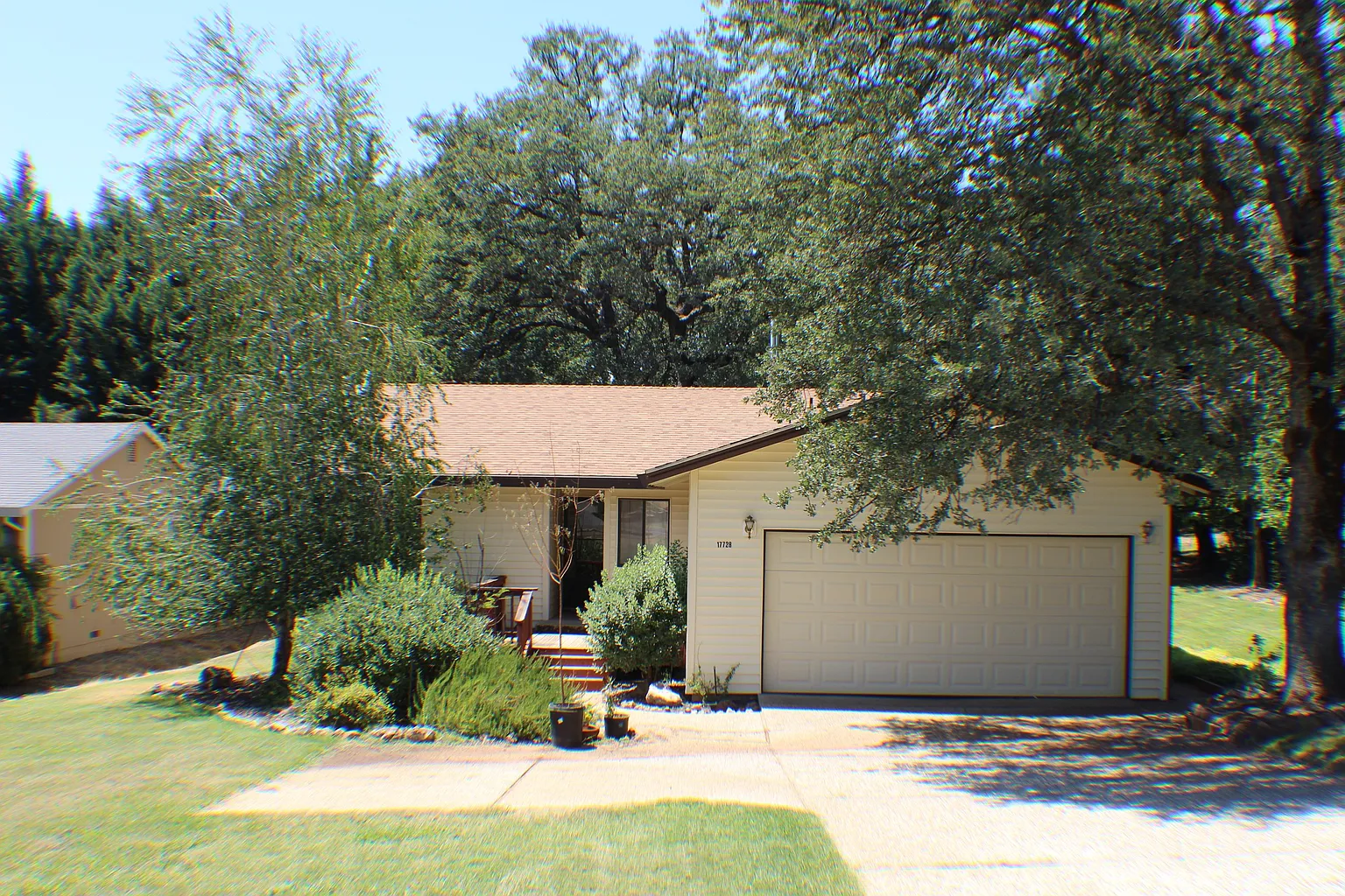 17728 Lake Forest Dr photo 1