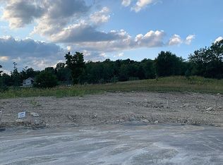 White Tail Dr, Washington, PA 15301