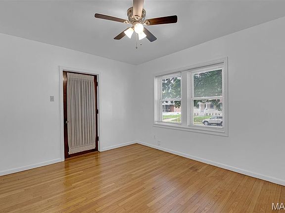 5th image of 8838 Olden Ave