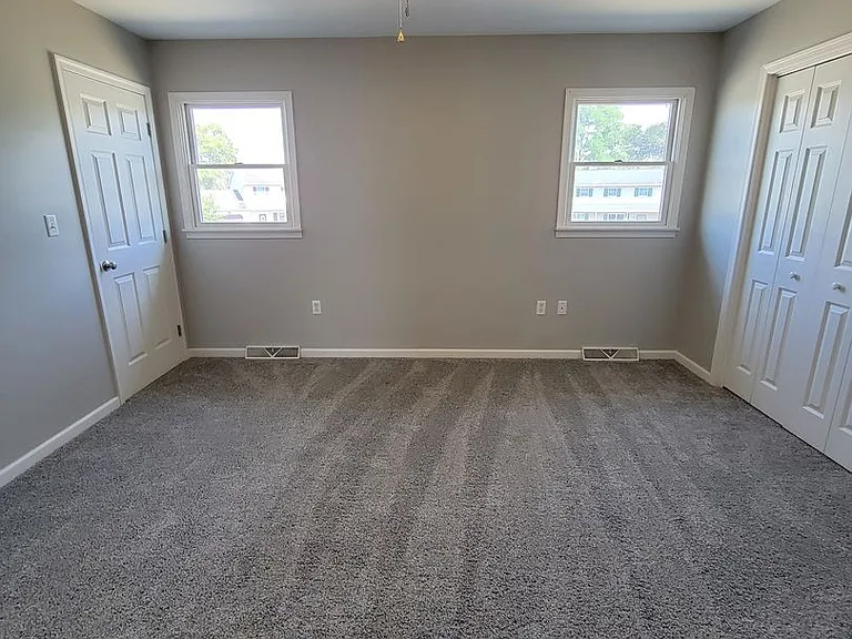 11607-11609 Kimberly Dr — Photo 22