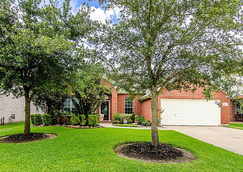 1st image of 26807 Lakeridge Park Ln