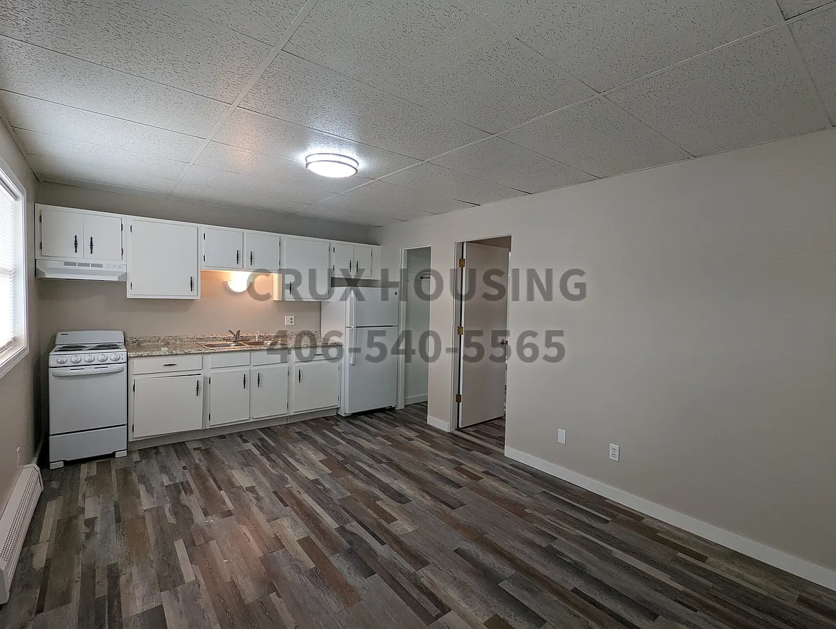Building Photo - 725 2nd Ave S #11