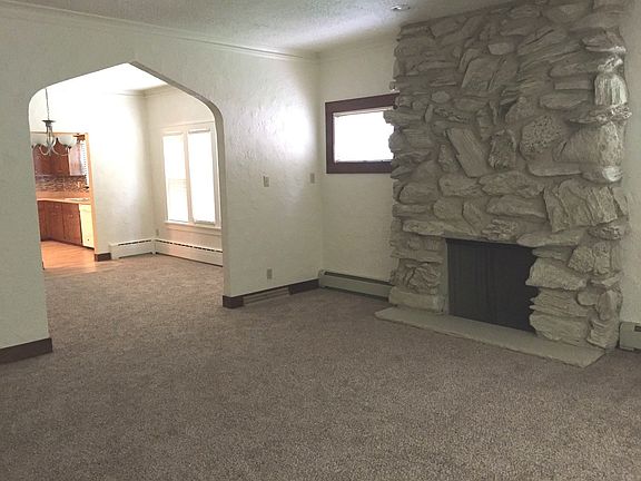 3rd image of 808 Sherwood Pl APT 1