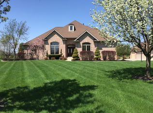 10880 Benton St, Winfield, IN 46307