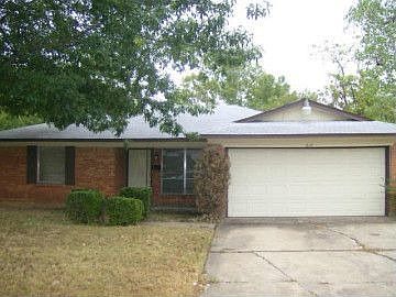 1st image of 618 Donald Dr