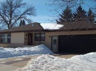 121 4th Ave NE, Stewartville, MN 55976