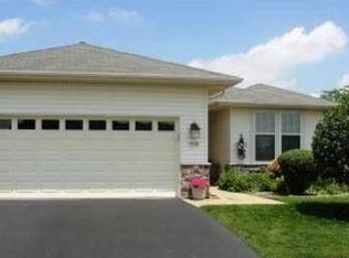 12738 Cold Springs Dr, Huntley, IL