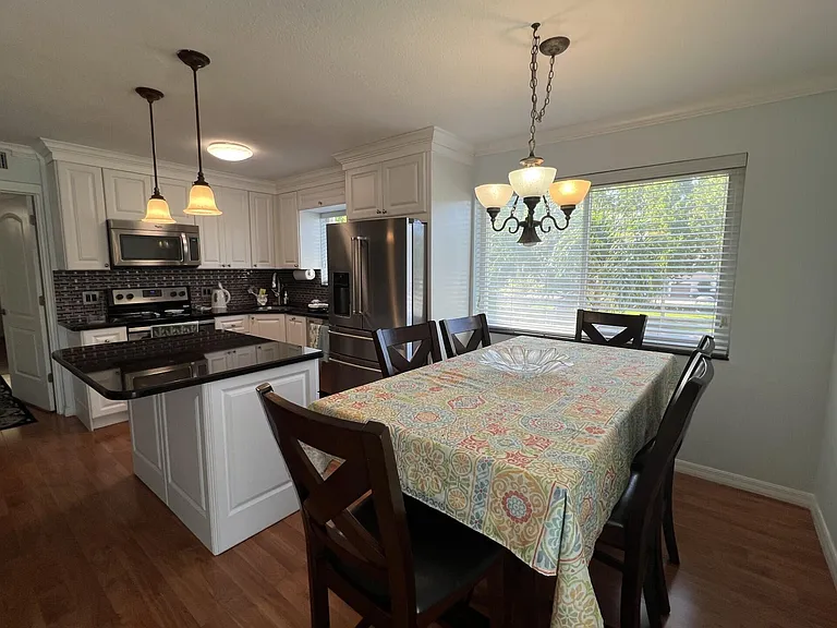 181 Farnham Cres #181-H — Photo 3