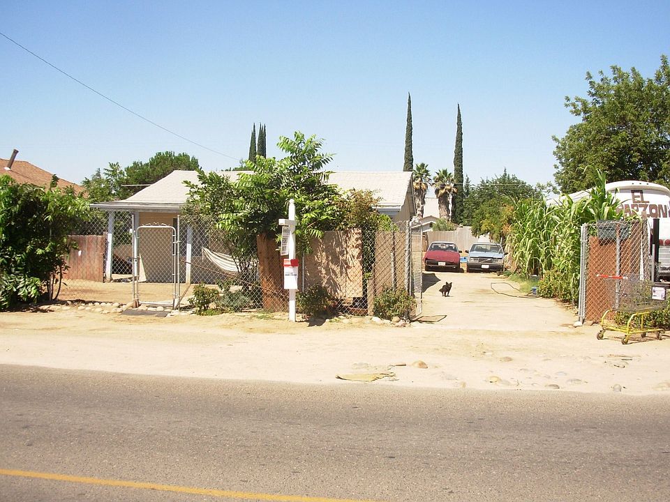 2nd image of 1753 Dallas St