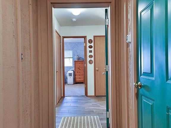 3rd image of 525 Alpine Pl APT I4