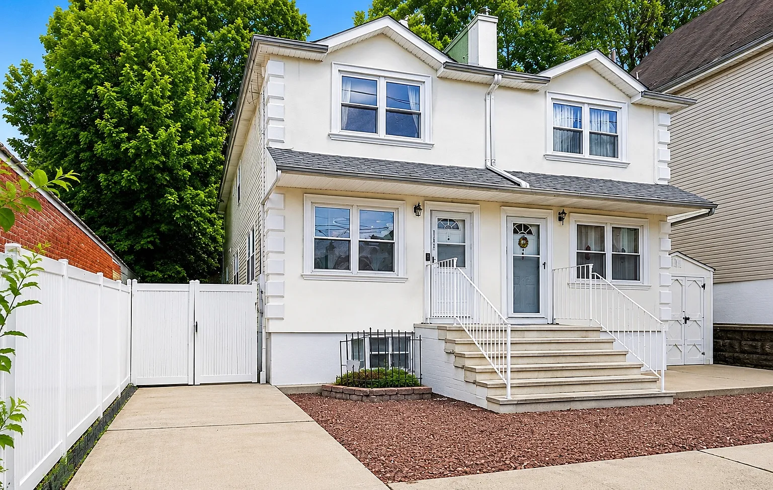 1 bed, $2,400 — Photo 1