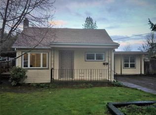 1324 SW 10th St, Dallas, OR 97338