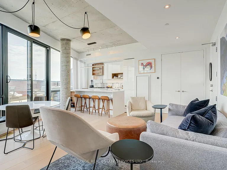 383 Sorauren Ave #Penthouse 09 — Photo 15
