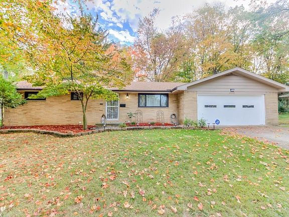4th image of 5211 Evergreen Dr
