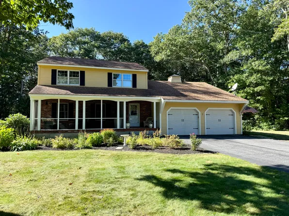 7 Mere Lane, Kennebunk, ME 04043