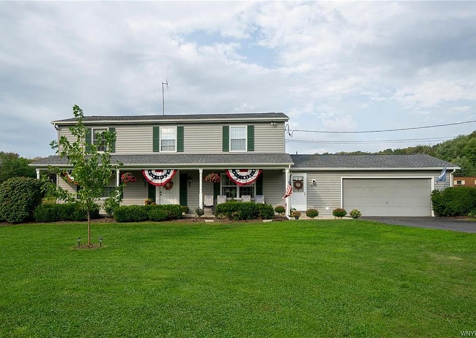 1st image of 8896 Woodview Dr