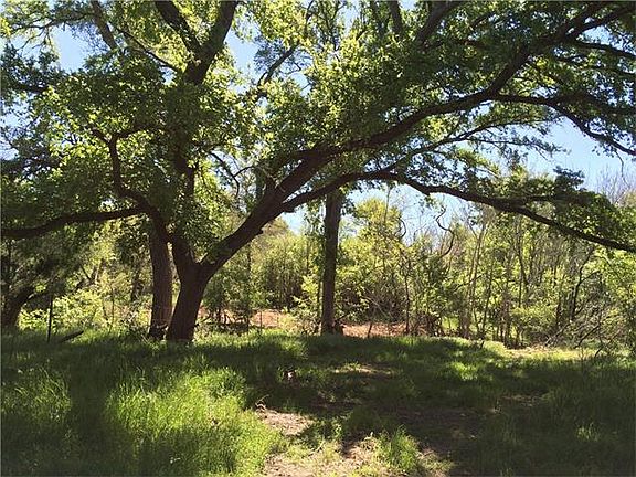 4th image of 19225 Camino Real