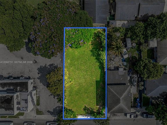 5th image of 2177 NW 28th St