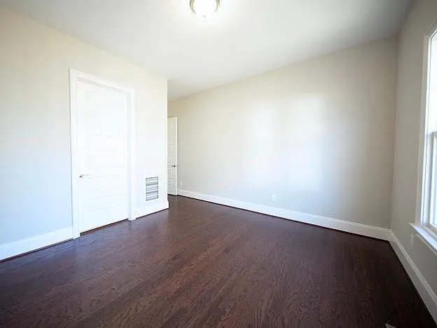 1013 Merrifield Dr — Photo 9