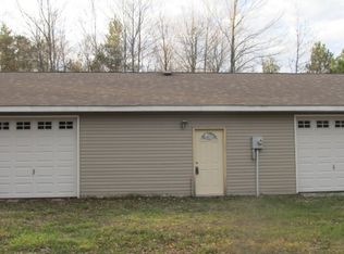 3513 Ruthie Rd, Fruitport, MI 49415