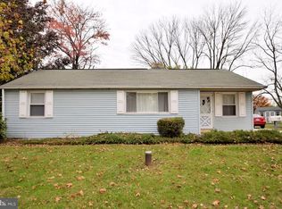 12 W Orchard Ln, Audubon, PA 19403