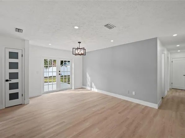 3206 Las Brisas Dr, Riverview, FL 33578