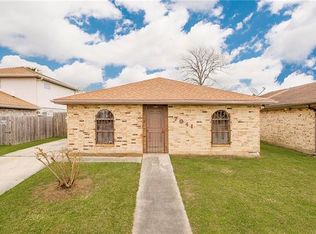7041 Queensway Dr, New Orleans, LA 70128