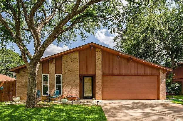2916 White Oak Ln — Photo 33