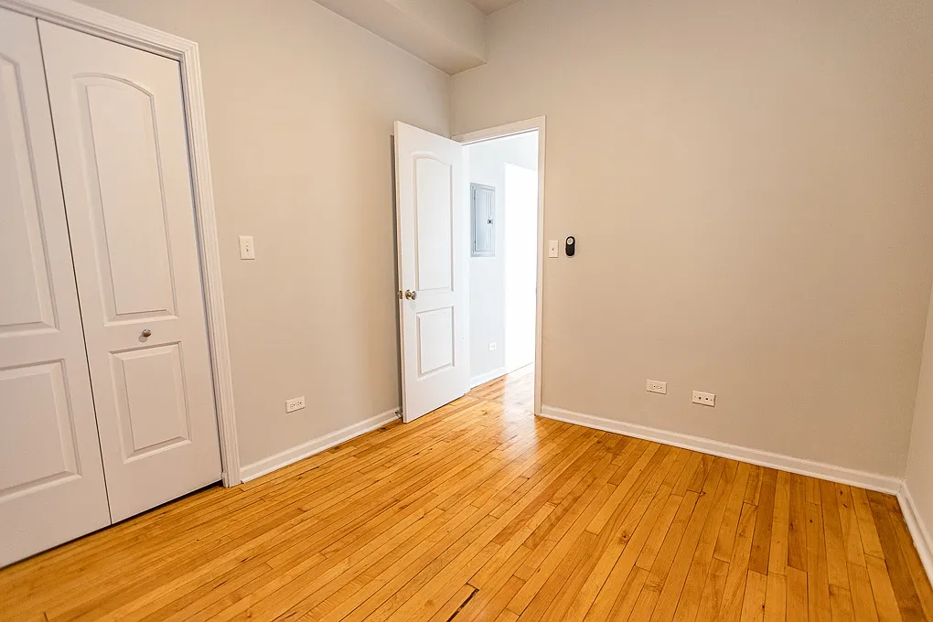 2401-09 N. Spaulding Ave. — Photo 3