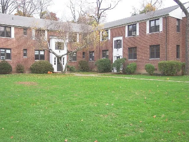 Cooper Dr — Photo 2