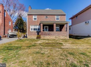 213 E Broadway Ave, Clifton Heights, PA 19018