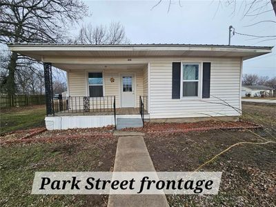 601 S Park St, Girard, KS, 66743