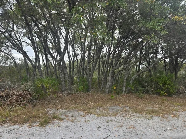 824 Alcala Rd, Aransas Pass, TX 78336