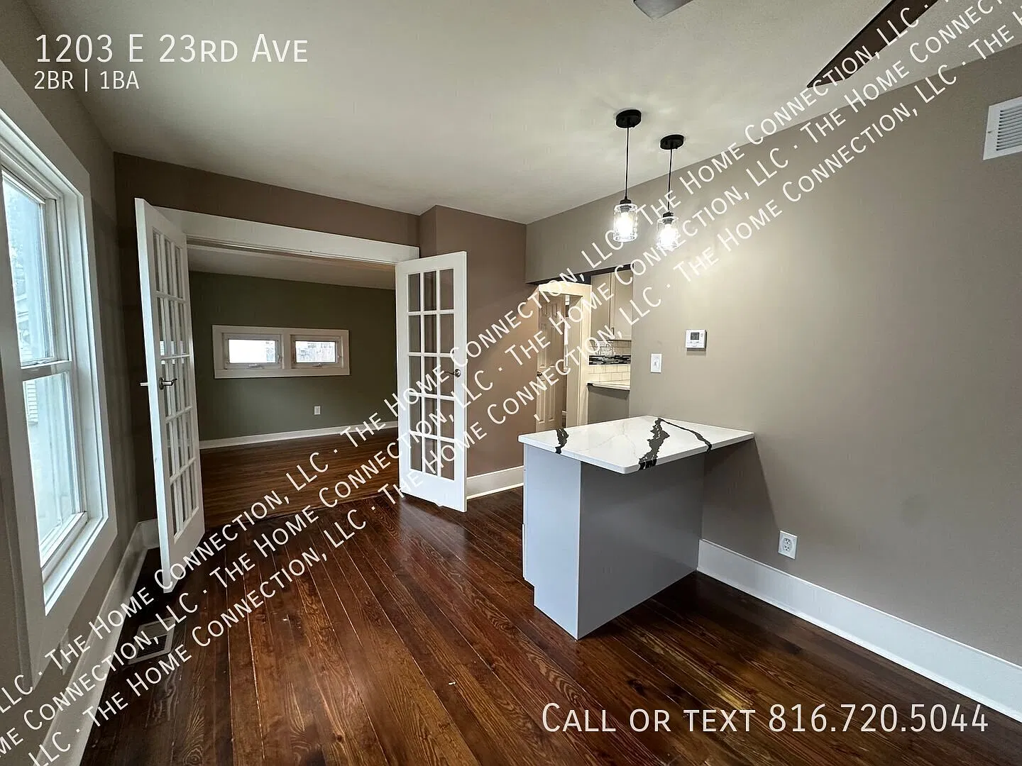 Charming 2 bed/ 1 bath Home - garage & fenced yard in NKC — Photo 4