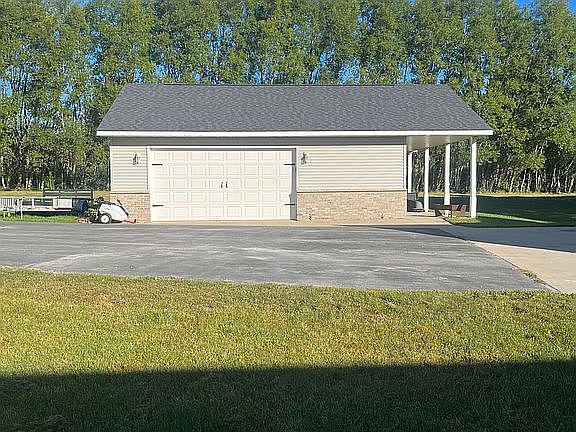 2nd image of 25062 723rd St