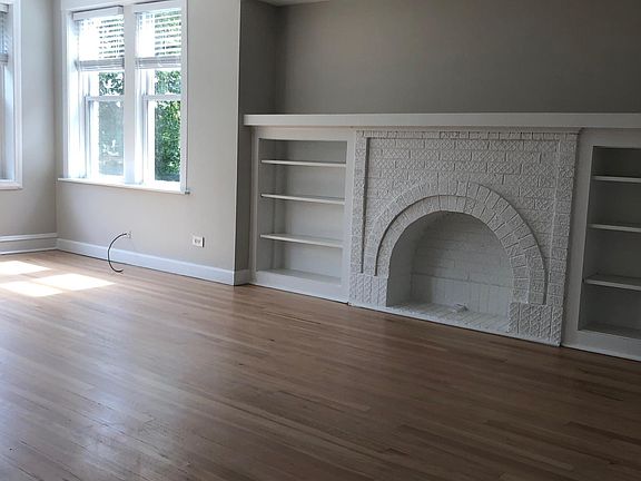 4th image of 3748 N Sawyer Ave #2