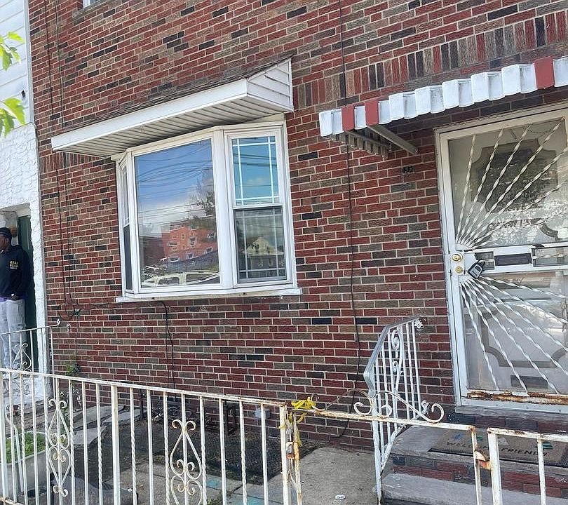 1st image of 6938 Woodland Ave