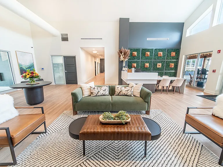 Page Living at Pinnacle Hills — Photo 32