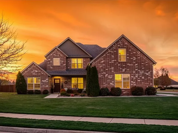 494 Waterfalls Dr, Farmington, AR 72730