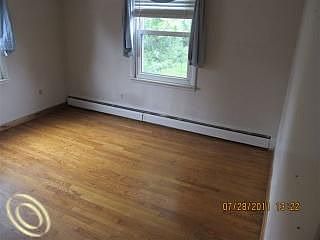 4th image of 18030 Parke Ln