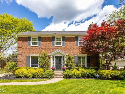 950 S Oxford Rd, Grosse Pointe Woods, MI, 48236