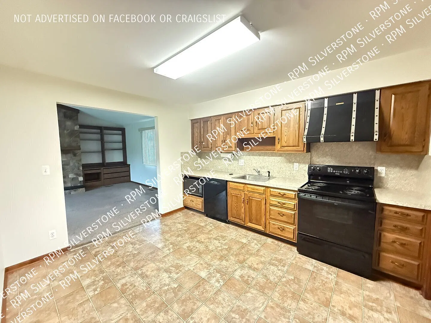 Spacious 2-bedroom — Photo 4
