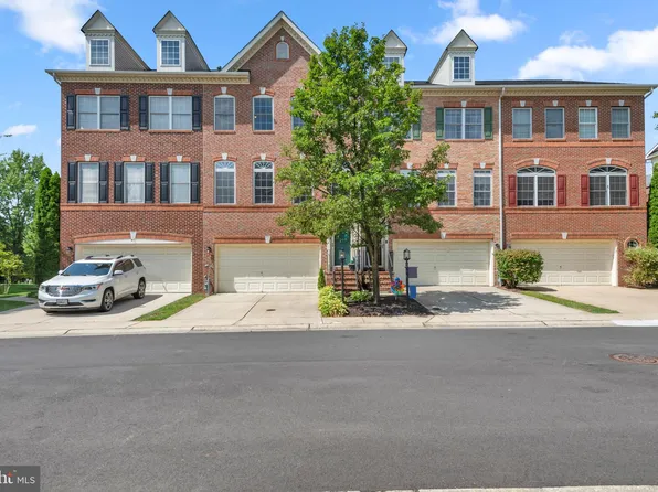 2447 Ogden Sq, Gambrills, MD 21054