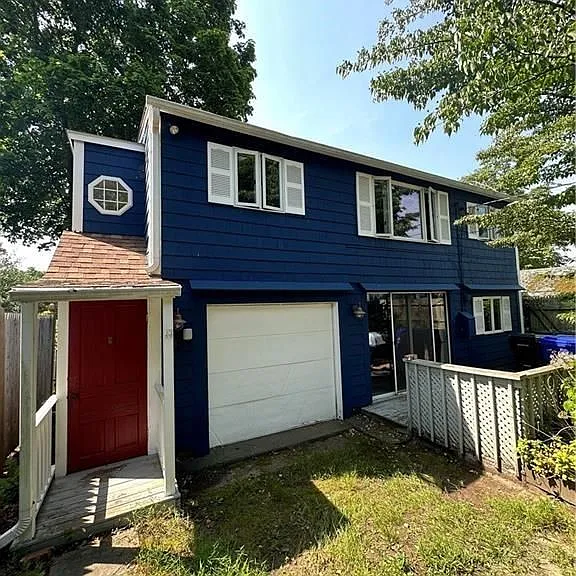 58 Beach St — Photo 1